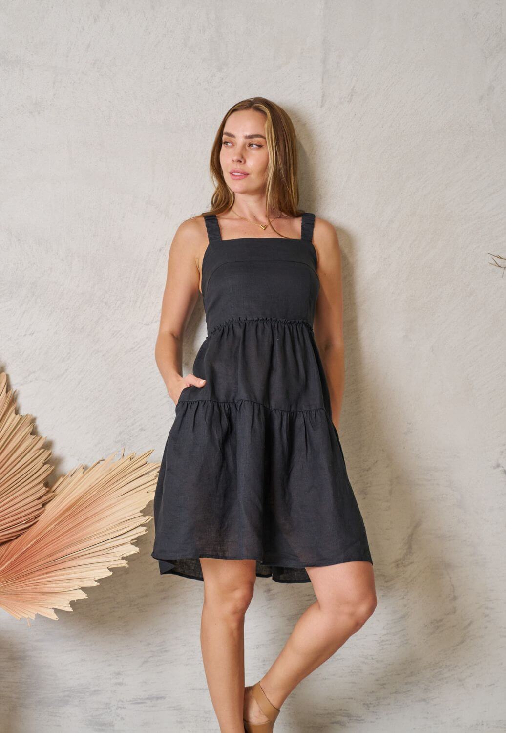 VL Arlo Short Linen Dress