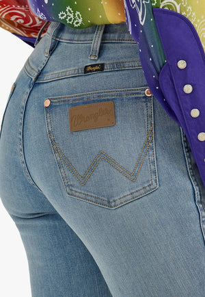 Wrangler X Lainey Wilson Boot Hugger Jeans