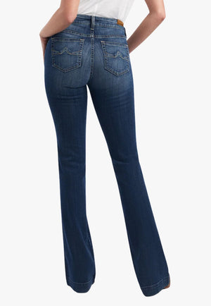 Ariat CLOTHING-Womens Jeans Ariat Womens McKenna High Rise Slim Leg Trouser Jean
